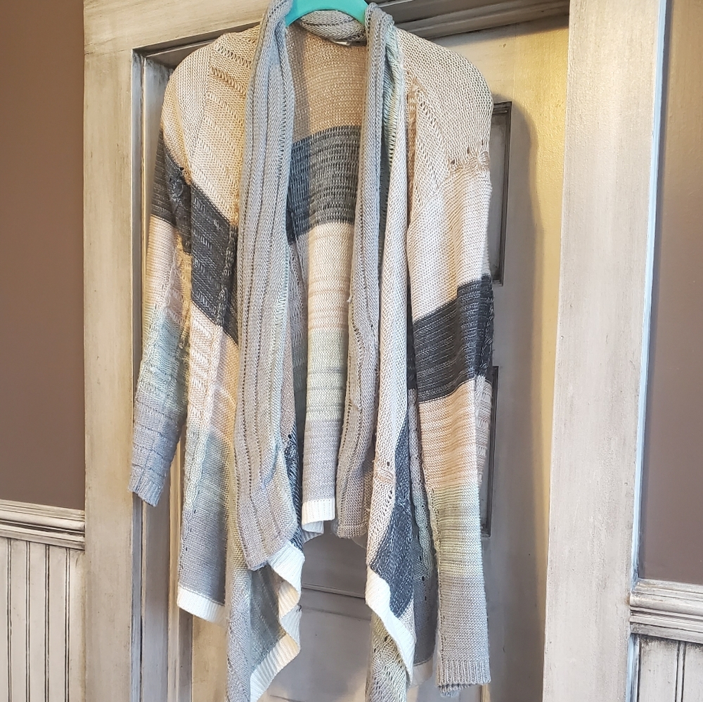 Sweater - Picture 2 of 3